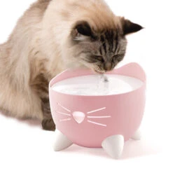 Catit Pixi Cat Water Fountain Light Pink -PetJoy Shop 43716 catit pixi fountain pink cat drinking 1