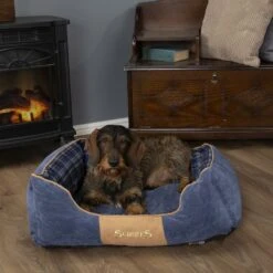 Scruffs® Highland Box Bed - Blue -PetJoy Shop BlueHighlandBoxBed1170ce097 5ba8 4c6b 95e1 00dc9efed038